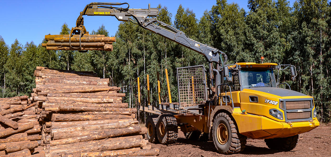 TIMBER,HAULER,TH403EN,6X6,DDB ,205KW