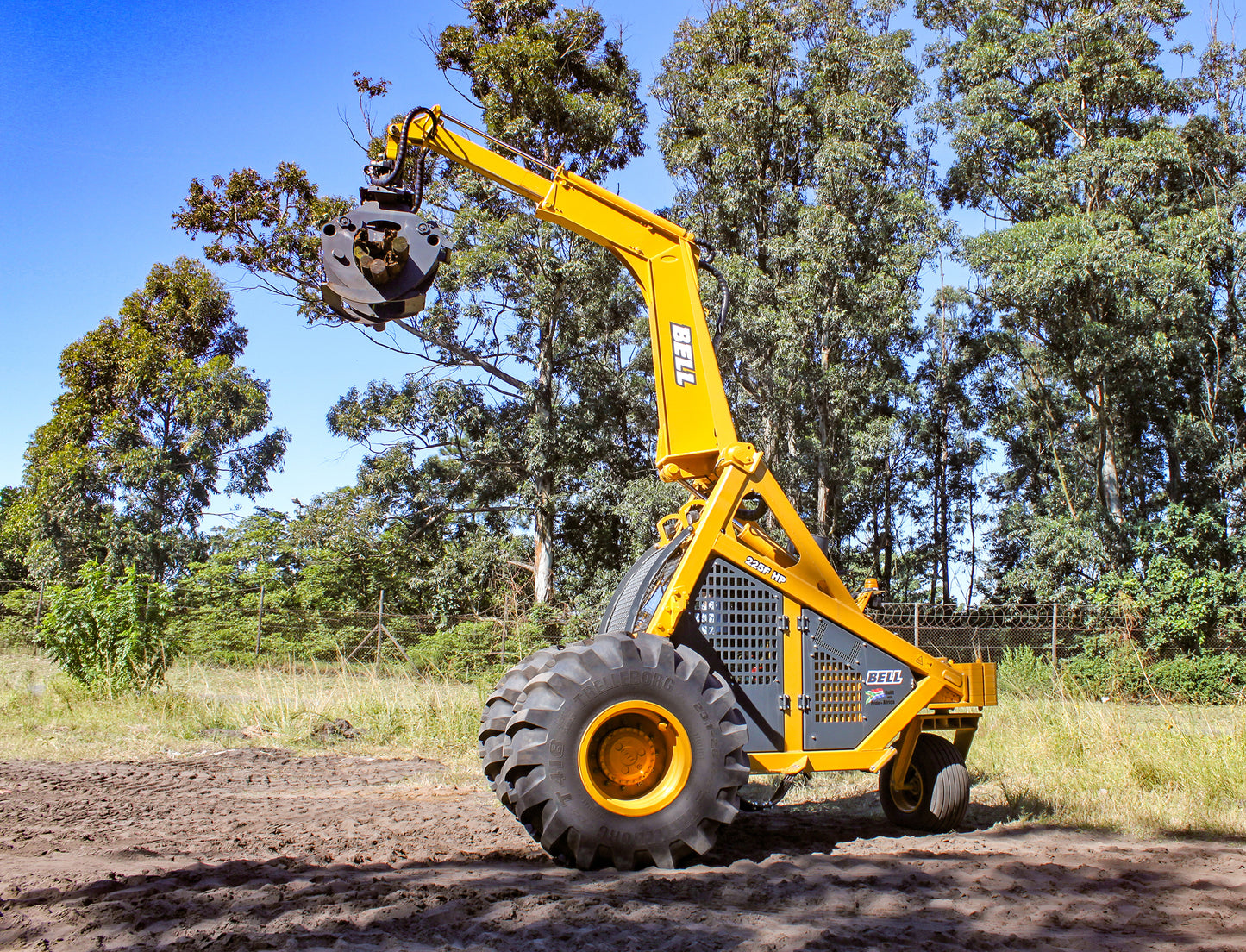 TRI-WHEELER,LOGGER,TURBO,225F (Deluxe spec)