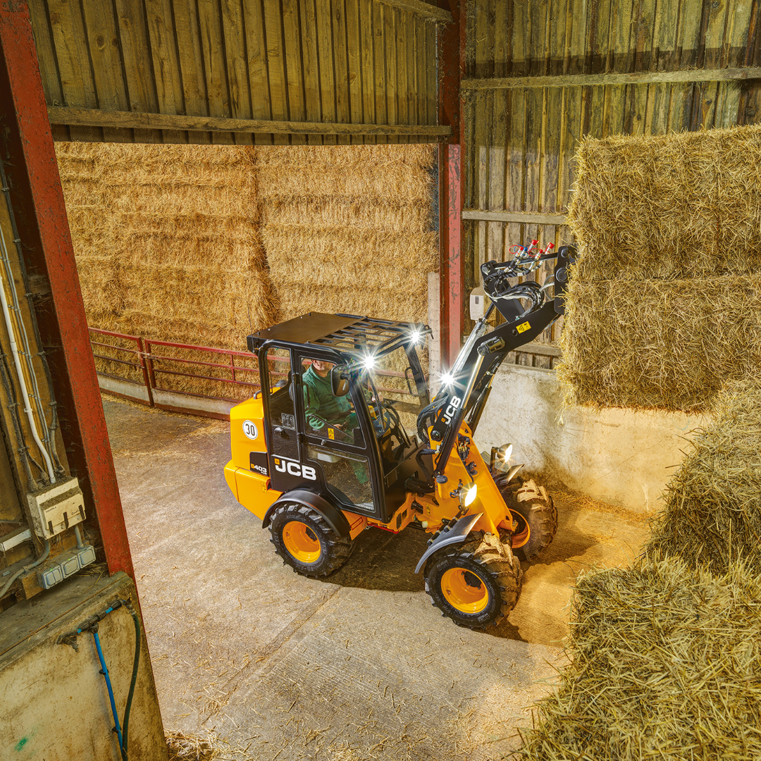 JCB 406 AGRI COMPACT WHEEL LOADER