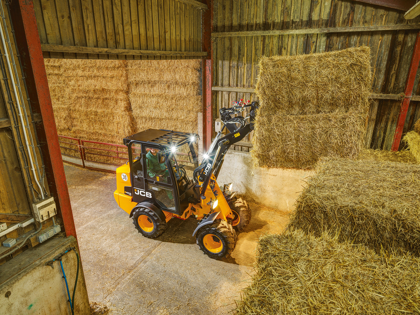 JCB 406 AGRI COMPACT WHEEL LOADER